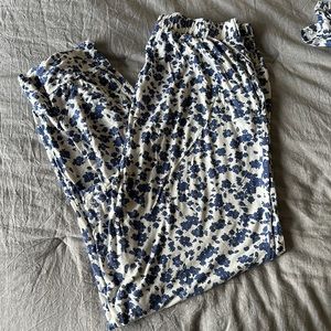 Old Navy Pajama Set - Top, L and Bottoms, M